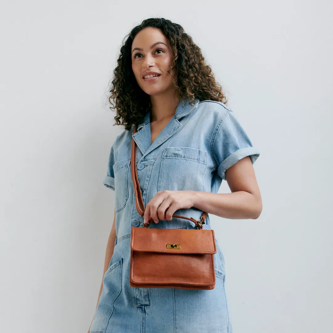 Arlo Crossbody