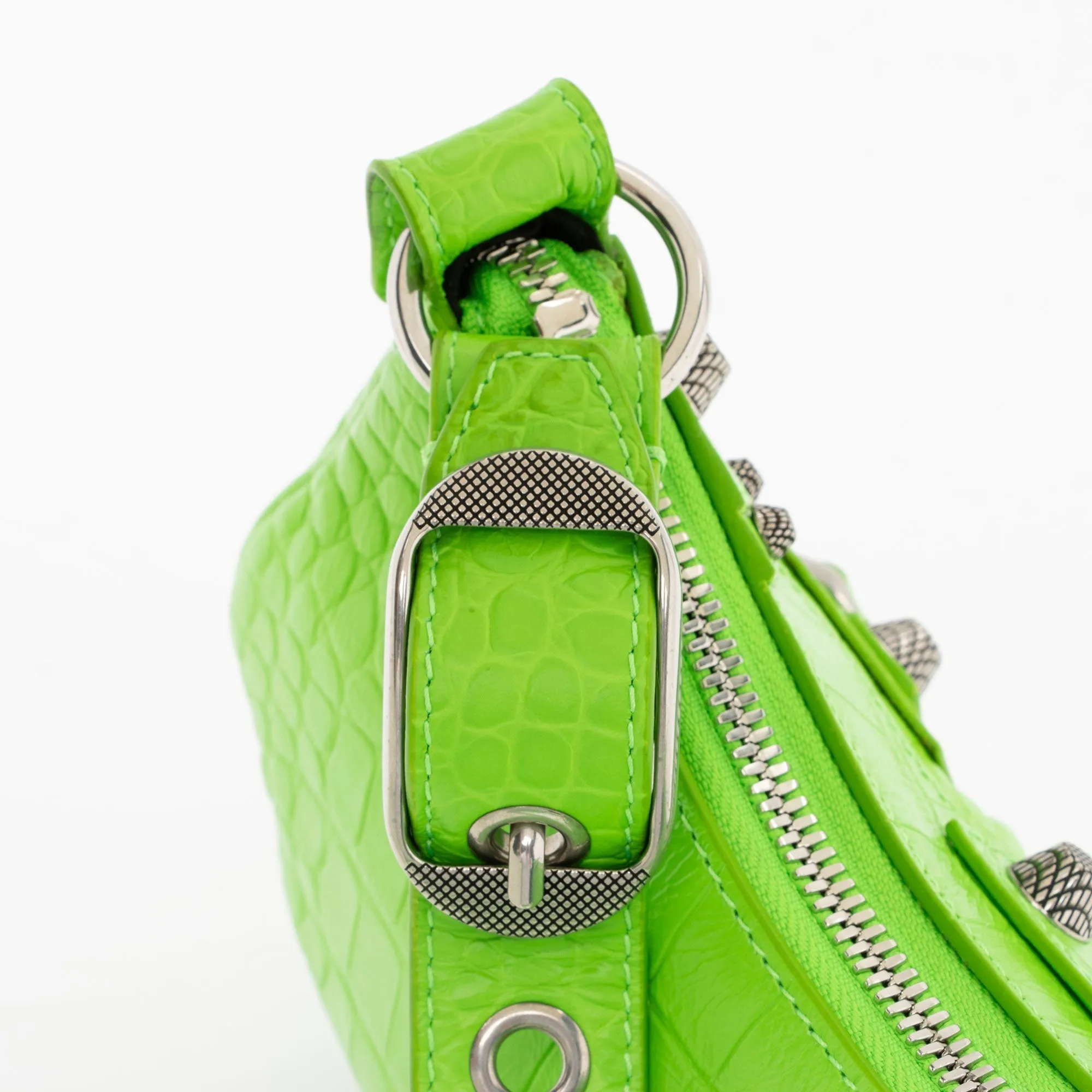 Balenciaga Crocodile Embossed Le Cagole XS Shoulder Bag (SHF-kVl4nx)