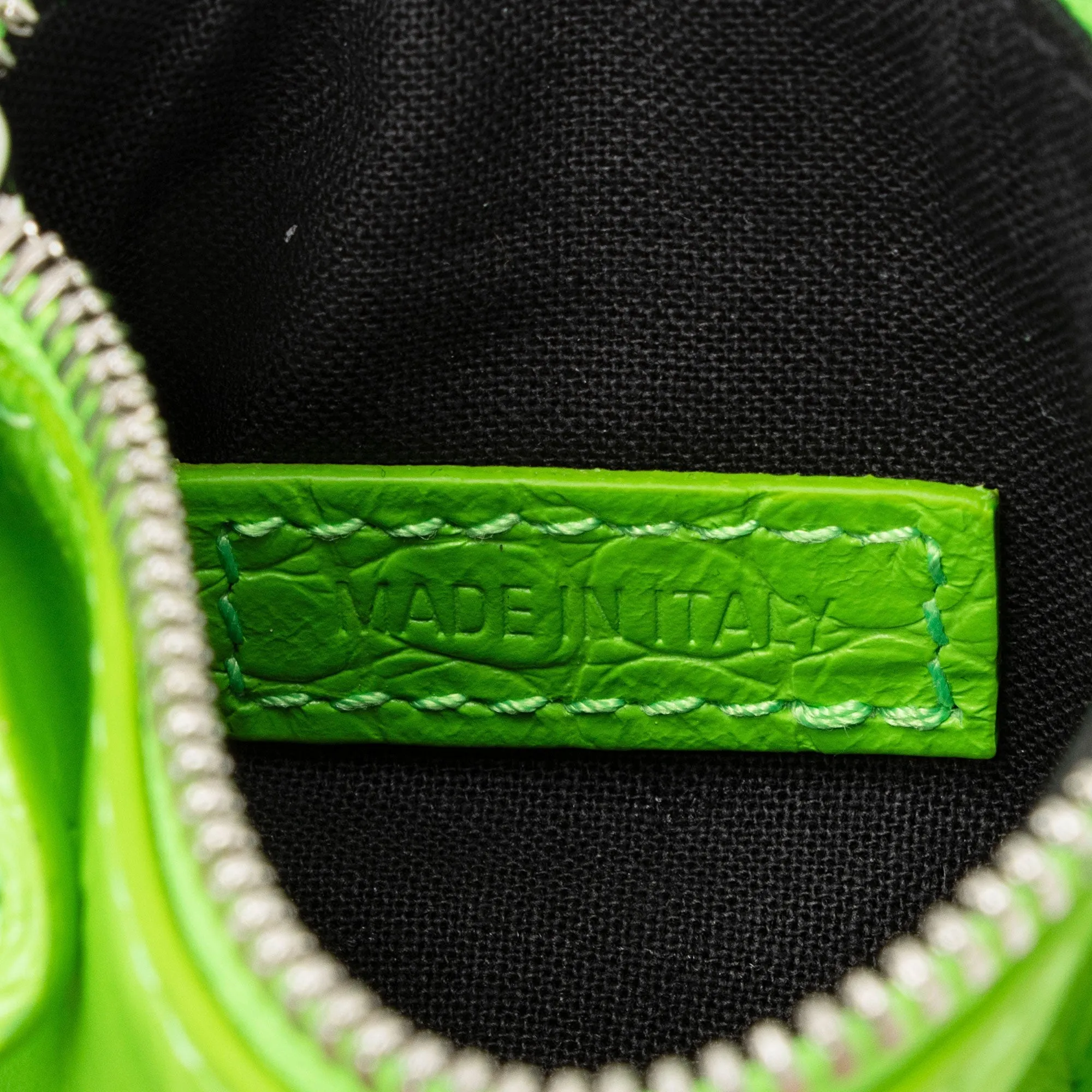 Balenciaga Crocodile Embossed Le Cagole XS Shoulder Bag (SHF-kVl4nx)