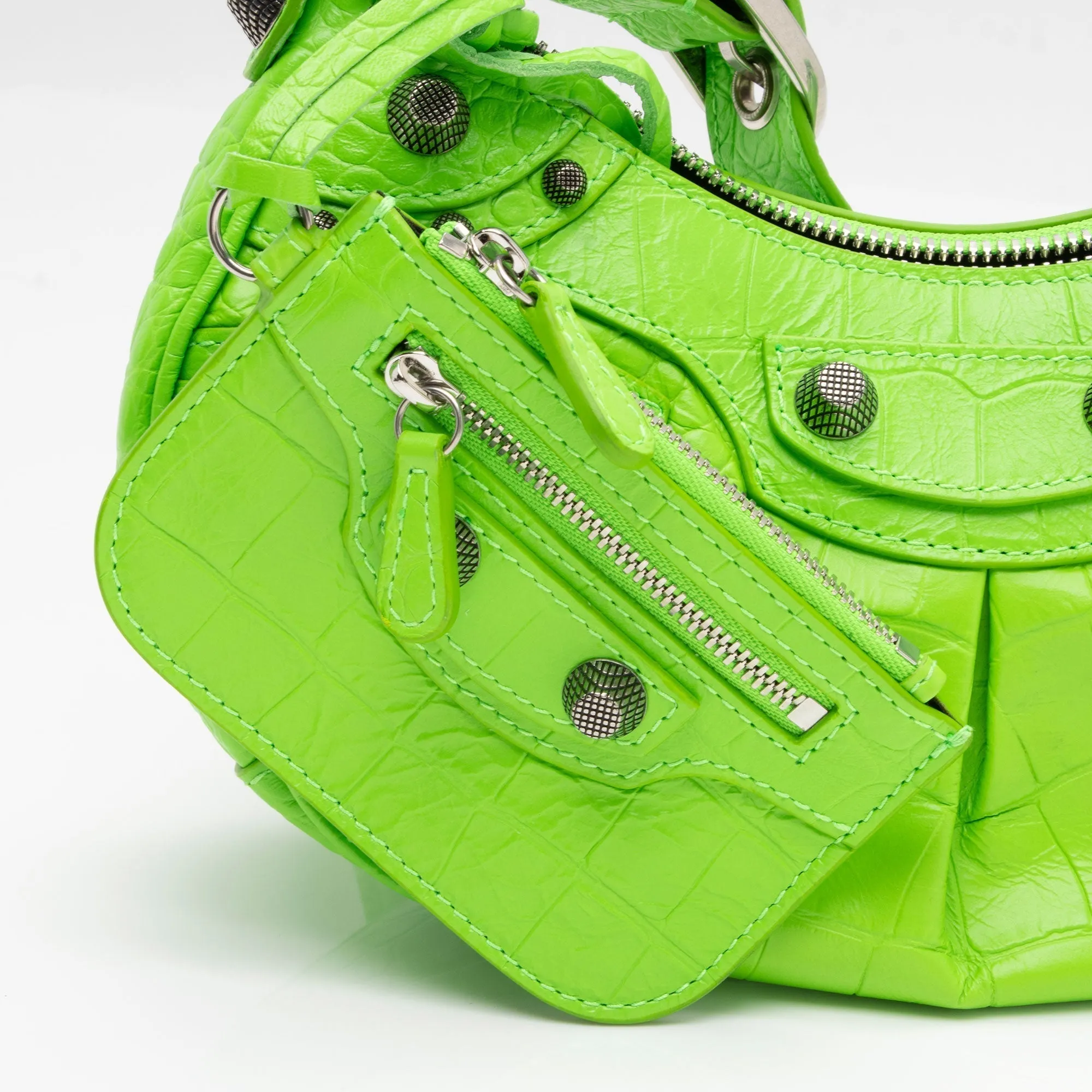 Balenciaga Crocodile Embossed Le Cagole XS Shoulder Bag (SHF-kVl4nx)