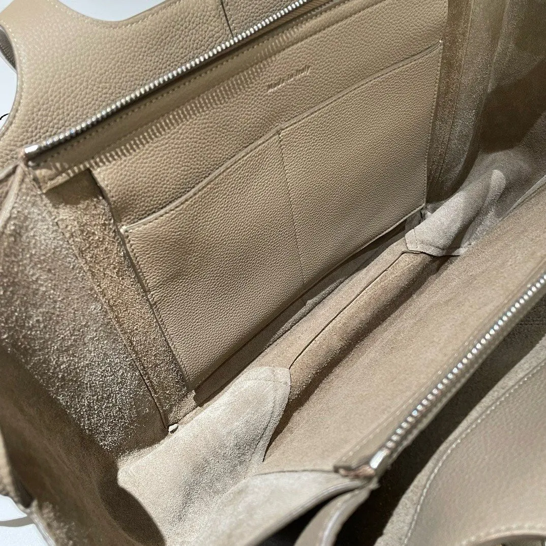 Celine Trifold Shoulder Bag in Taupe Leather - Preloved (2016) #13615