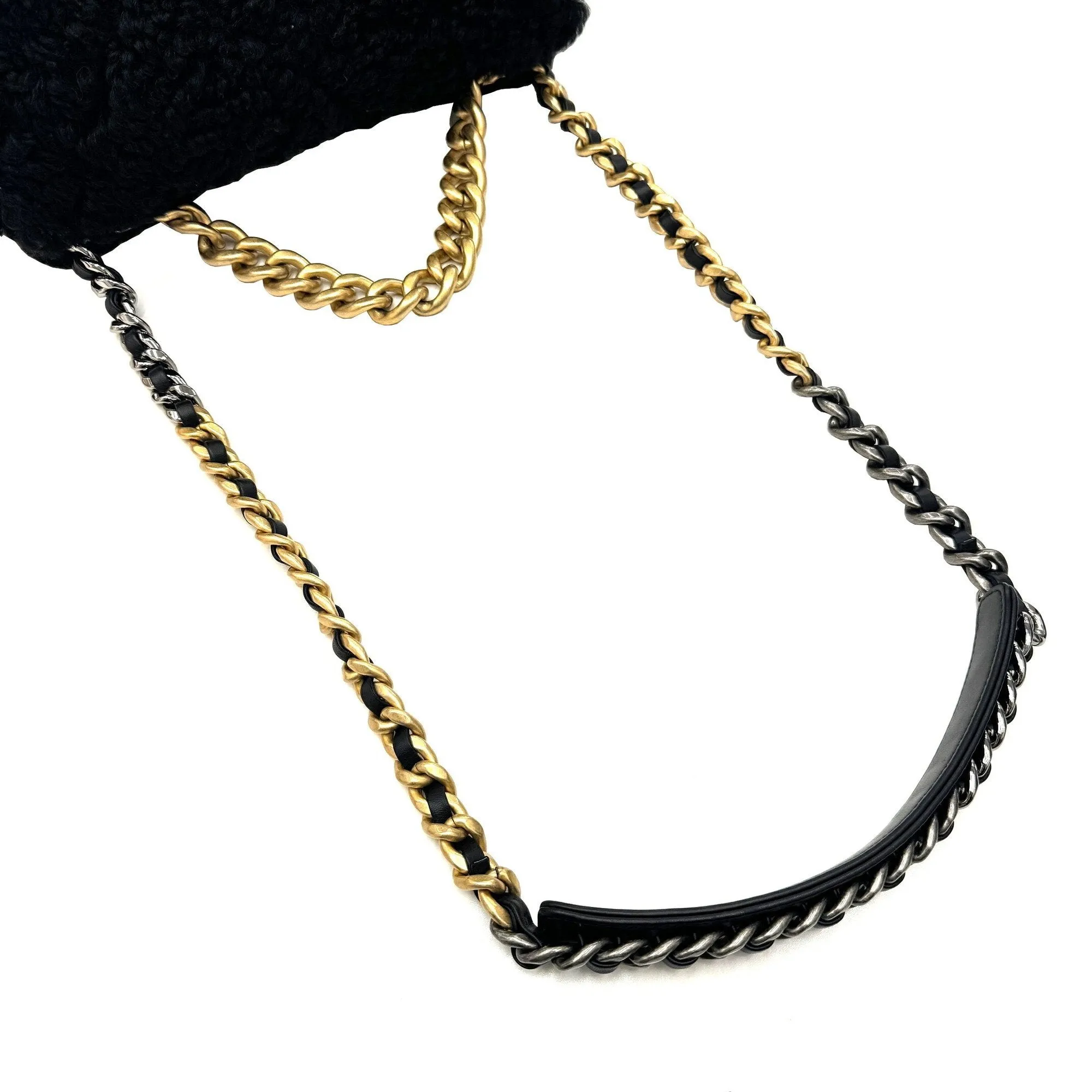 CHANEL  19 Shoulder Bag