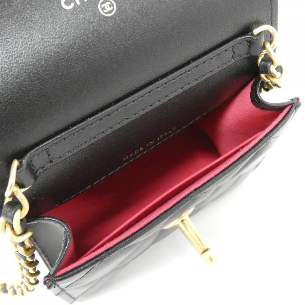 Chanel AP3291 Shoulder Bag