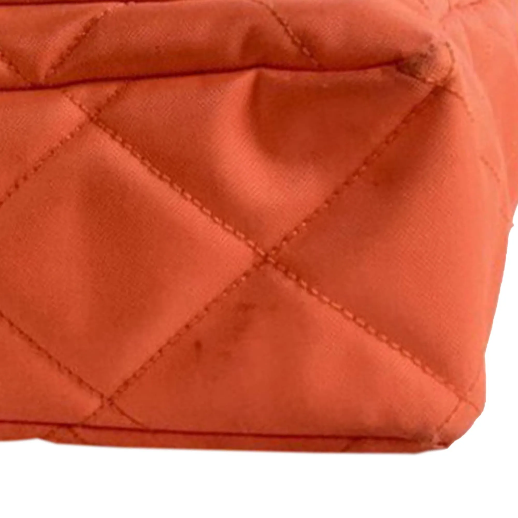 Chanel Quilted Nylon Shoulder Bag (SHG-creHtW)