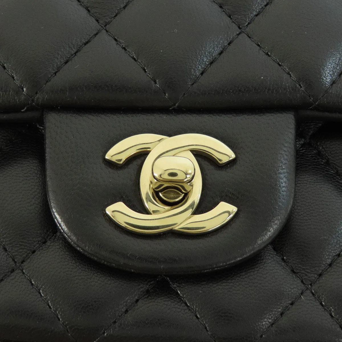 CHANEL Shoulder Bag lambskin black Matelasse Gold Metal