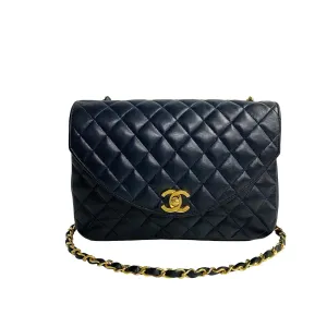 CHANEL Shoulder Bag lambskin Navy Matrasse
