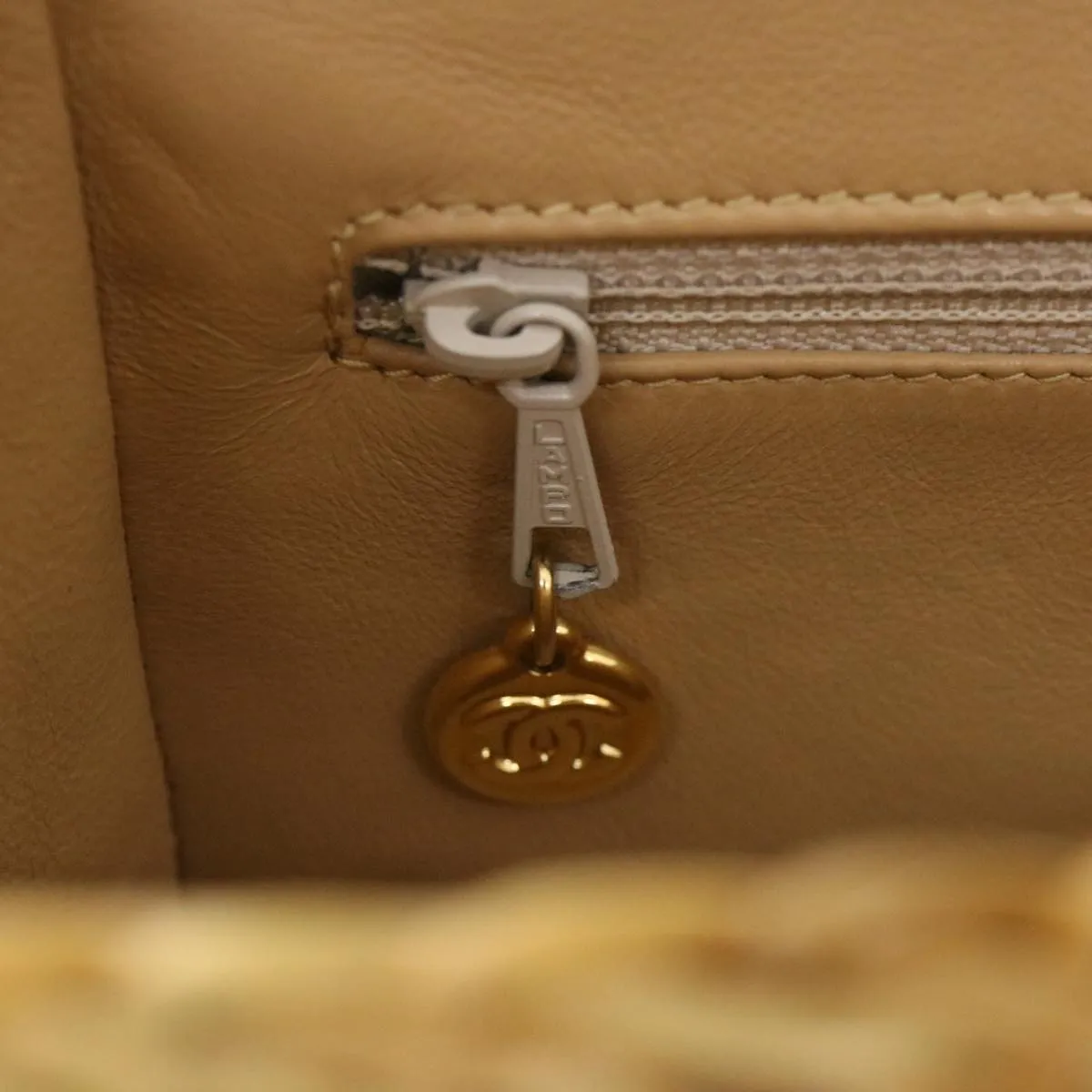 CHANEL  Shoulder Bag