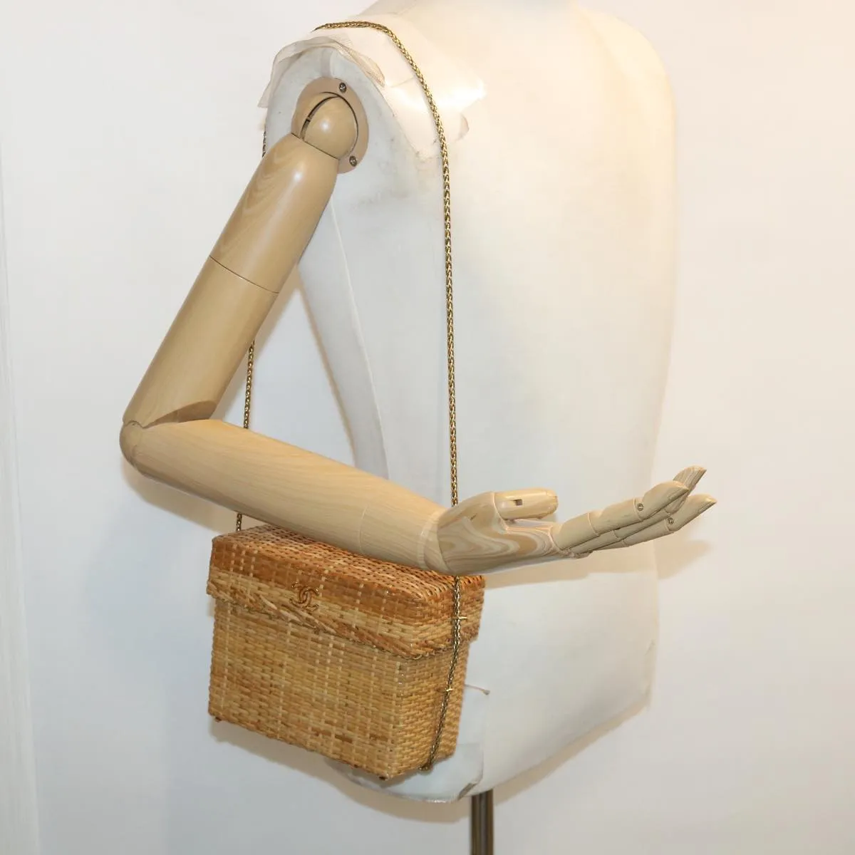 CHANEL  Shoulder Bag
