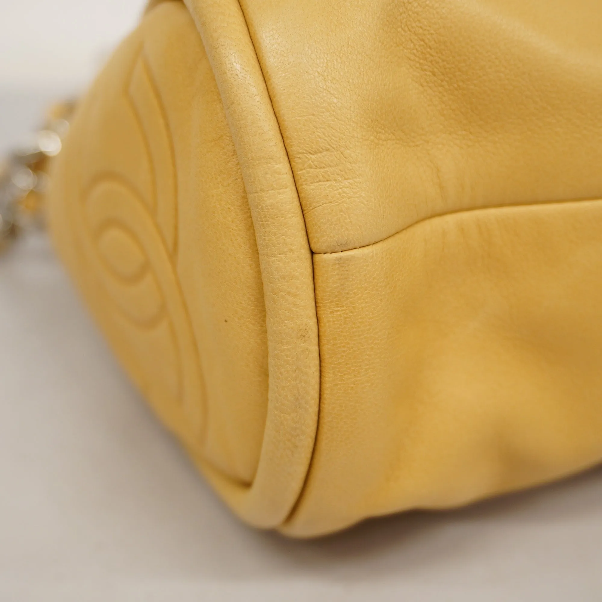ChanelAuth  Matelasse Chain Shoulder Lambskin Women's Leather Shoulder Bag Beige
