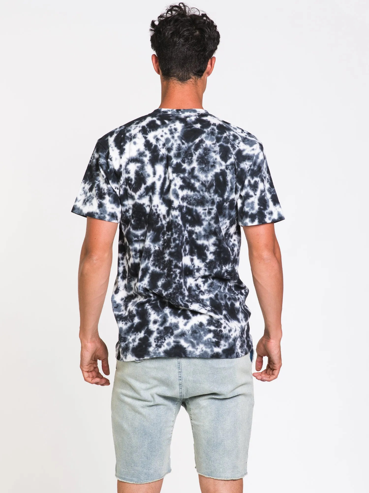 CROOKS & CASTLES LIGHTENING T-SHIRT - CLEARANCE