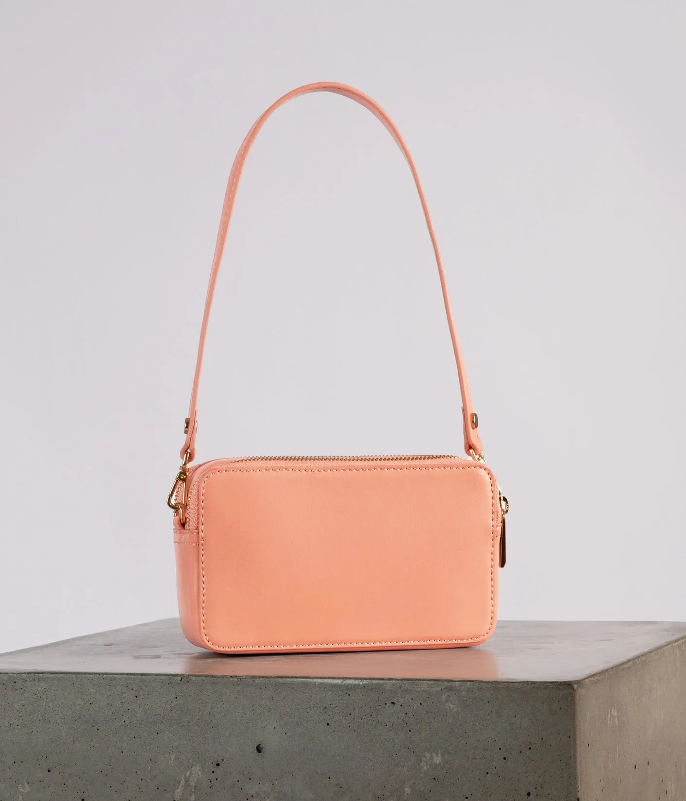FARAH Vegan Crossbody Bag - UPPEAL
