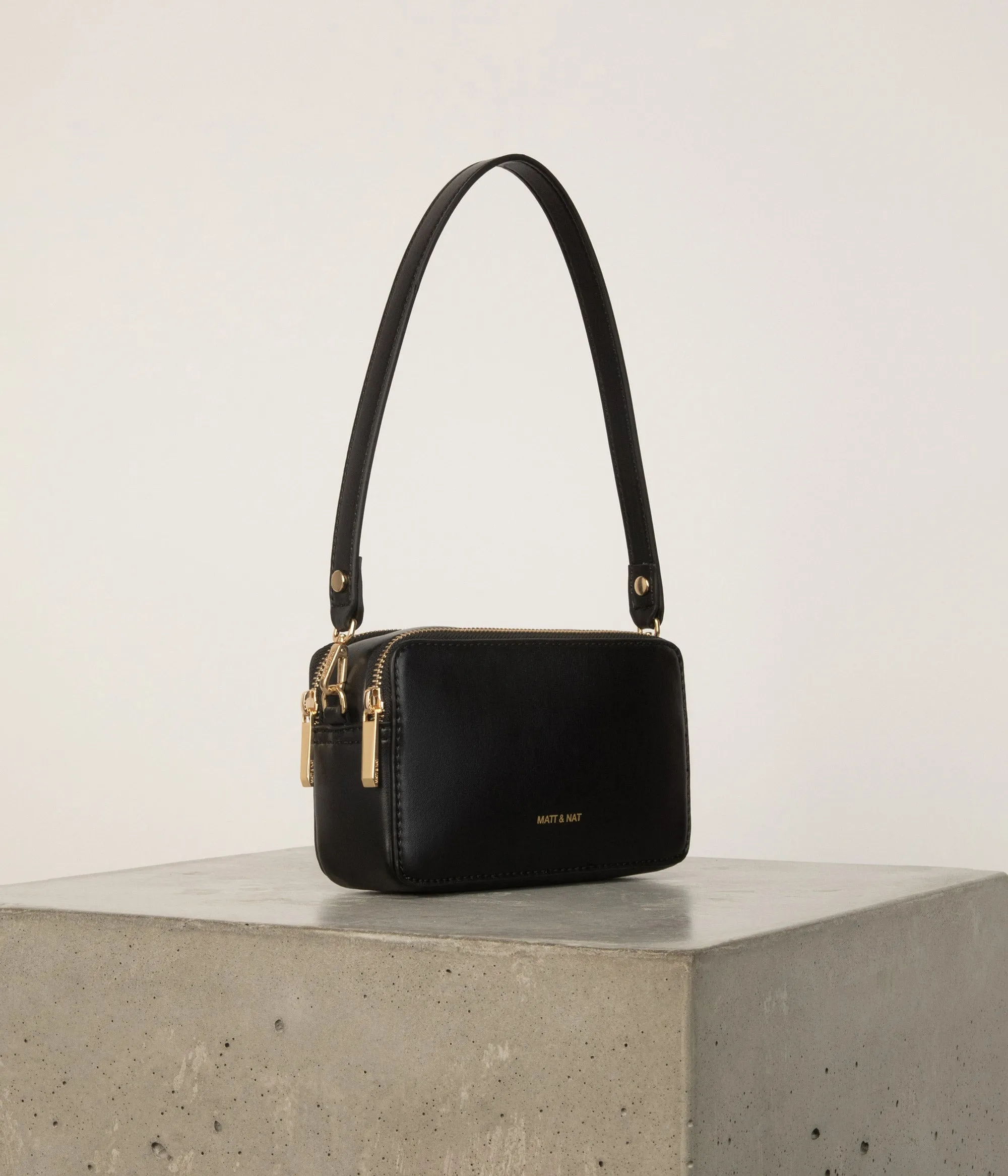FARAH Vegan Crossbody Bag - UPPEAL
