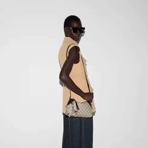 GG Emblem small shoulder bag