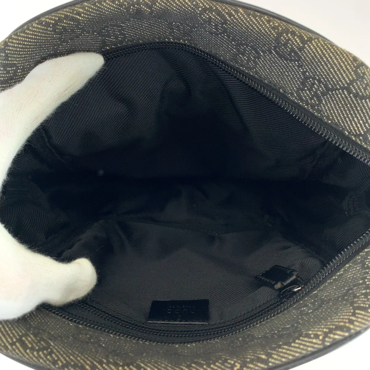 GUCCI Shoulder Bag 3136 GG canvas Grey Black SilverMetal Crossbody Shoulder Bag Pochette Women Used