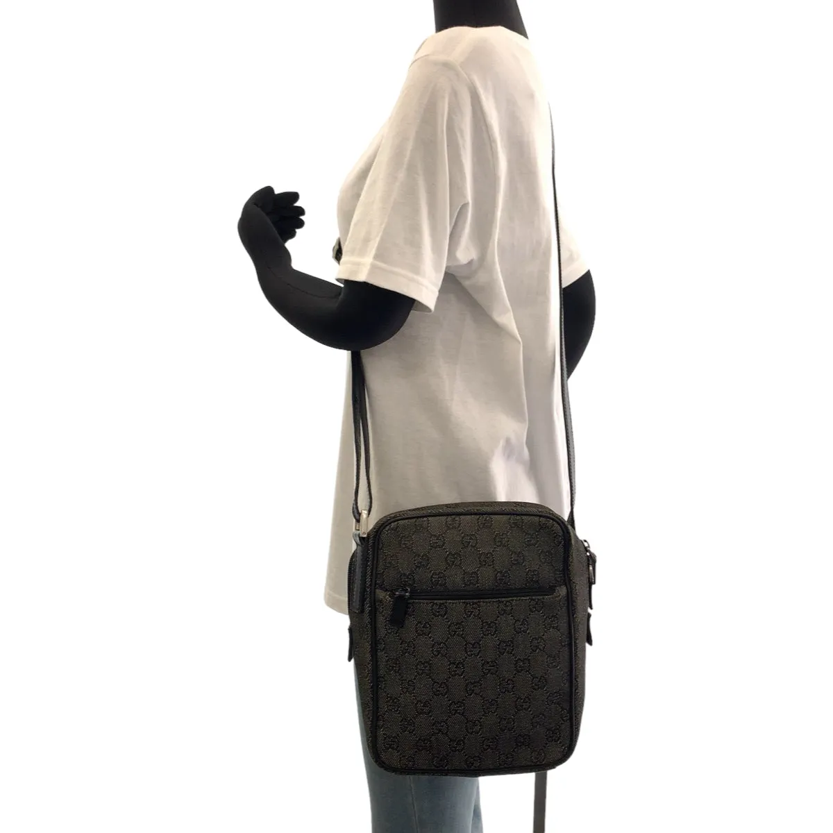 GUCCI Shoulder Bag 3136 GG canvas Grey Black SilverMetal Crossbody Shoulder Bag Pochette Women Used
