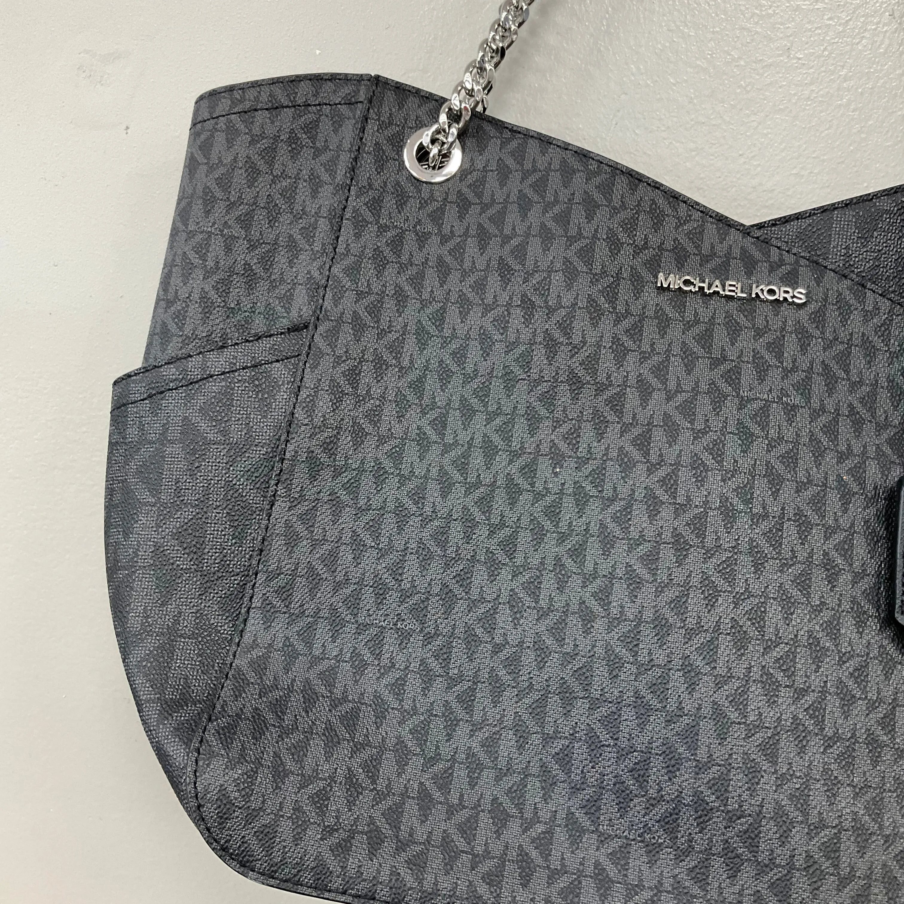 Handbag Designer By Michael Kors In Black & Silver, Size:Large