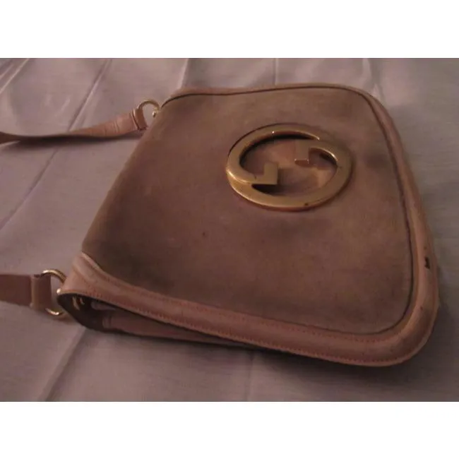 light greyish taupe suede and ivory leather, Gucci 'Blondie', saddle bag, envelope top, shoulder bag with a large, open gold 'GG' emblem