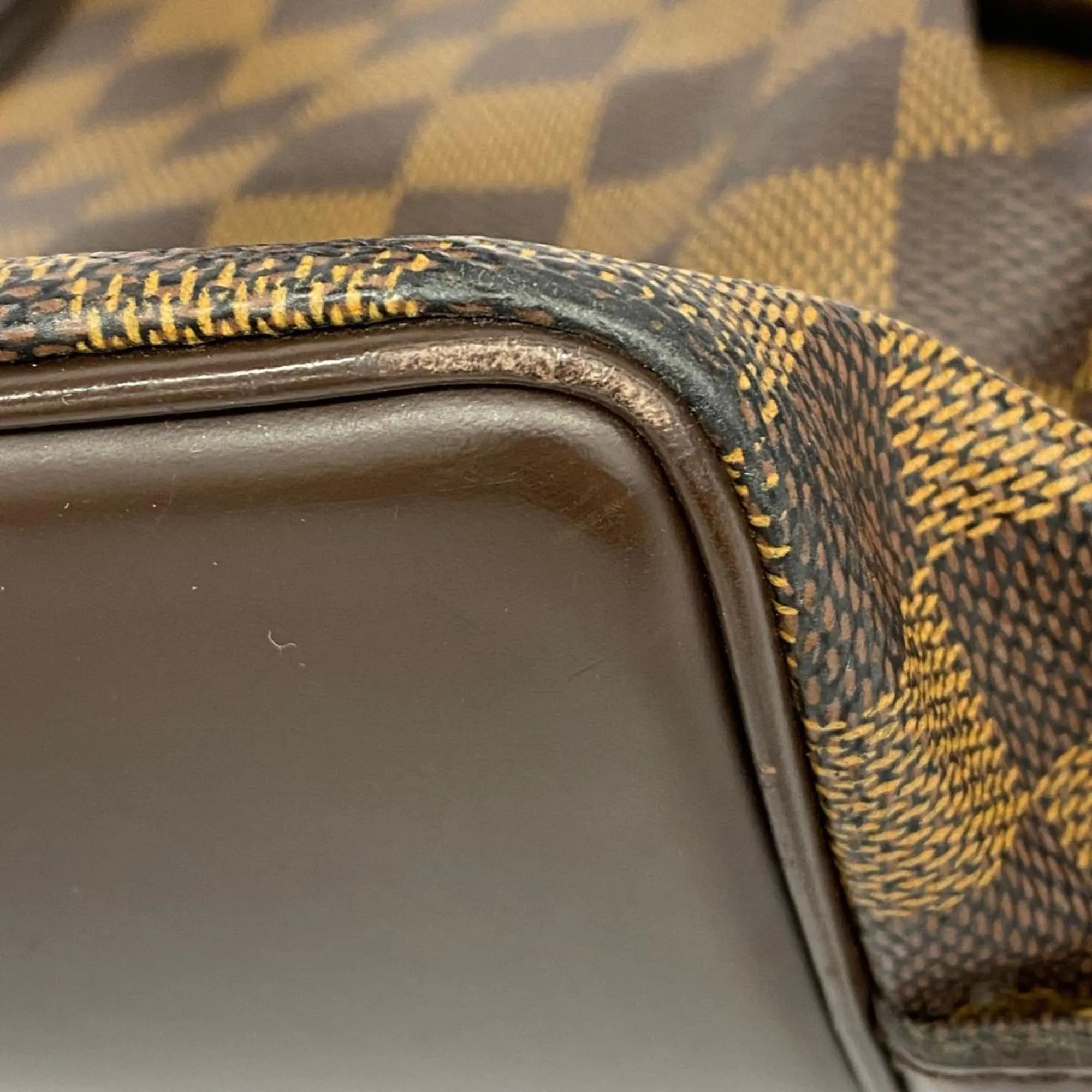 LOUIS VUITTON Chelsea Shoulder Bag