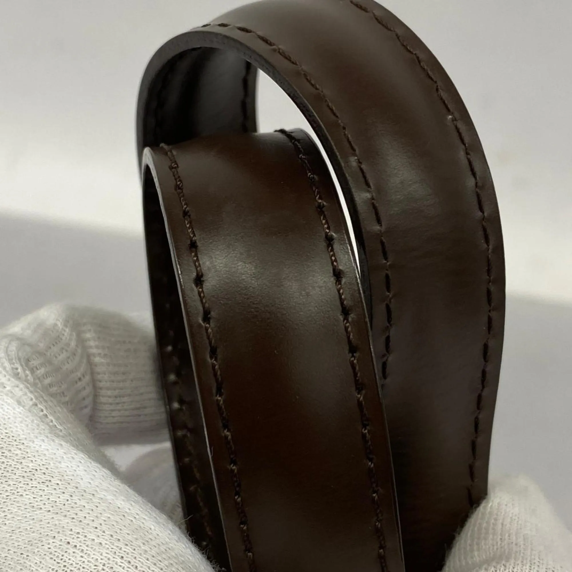 LOUIS VUITTON Chelsea Shoulder Bag