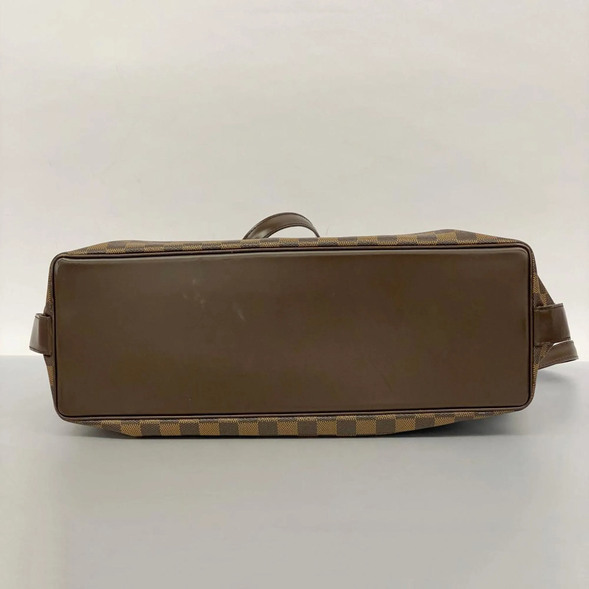 LOUIS VUITTON Chelsea Shoulder Bag