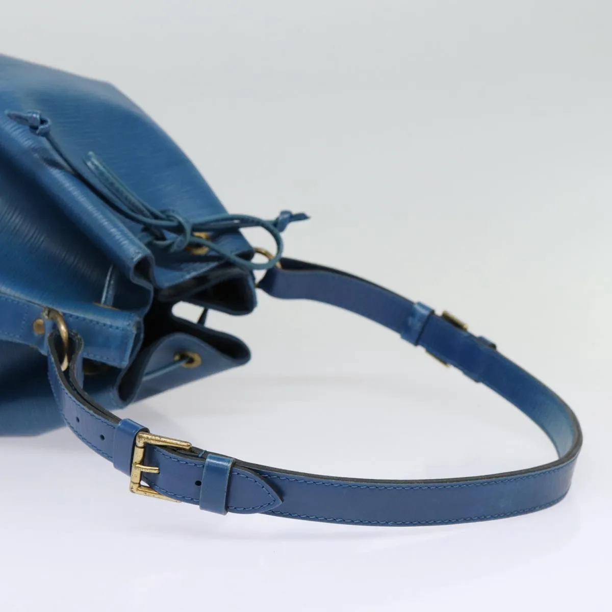 LOUIS VUITTON Epi Noe Shoulder Bag Toledo Blue M44005 LV Auth 87510