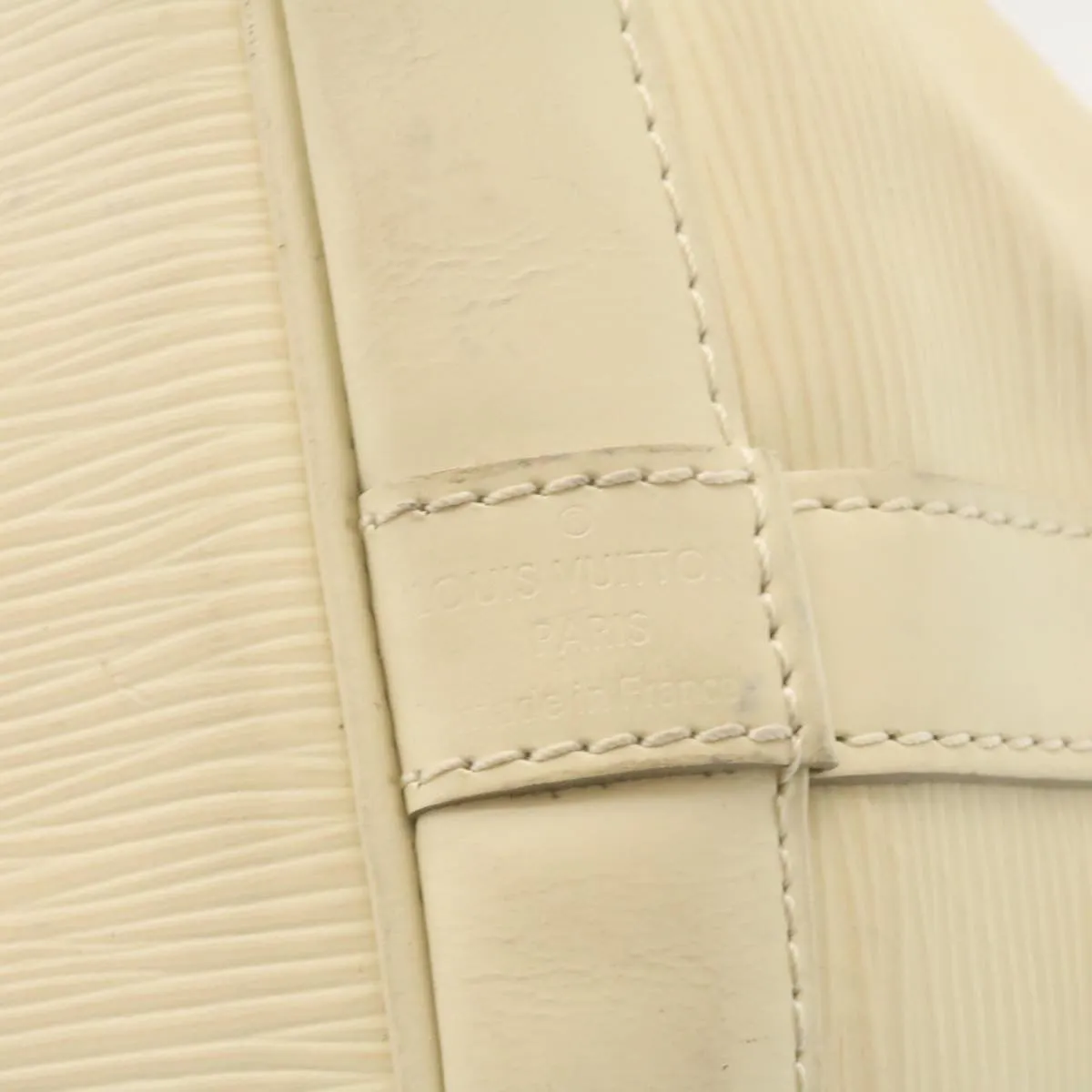 LOUIS VUITTON Epi Noe Shoulder Bag White M4084J LV Auth am2138g