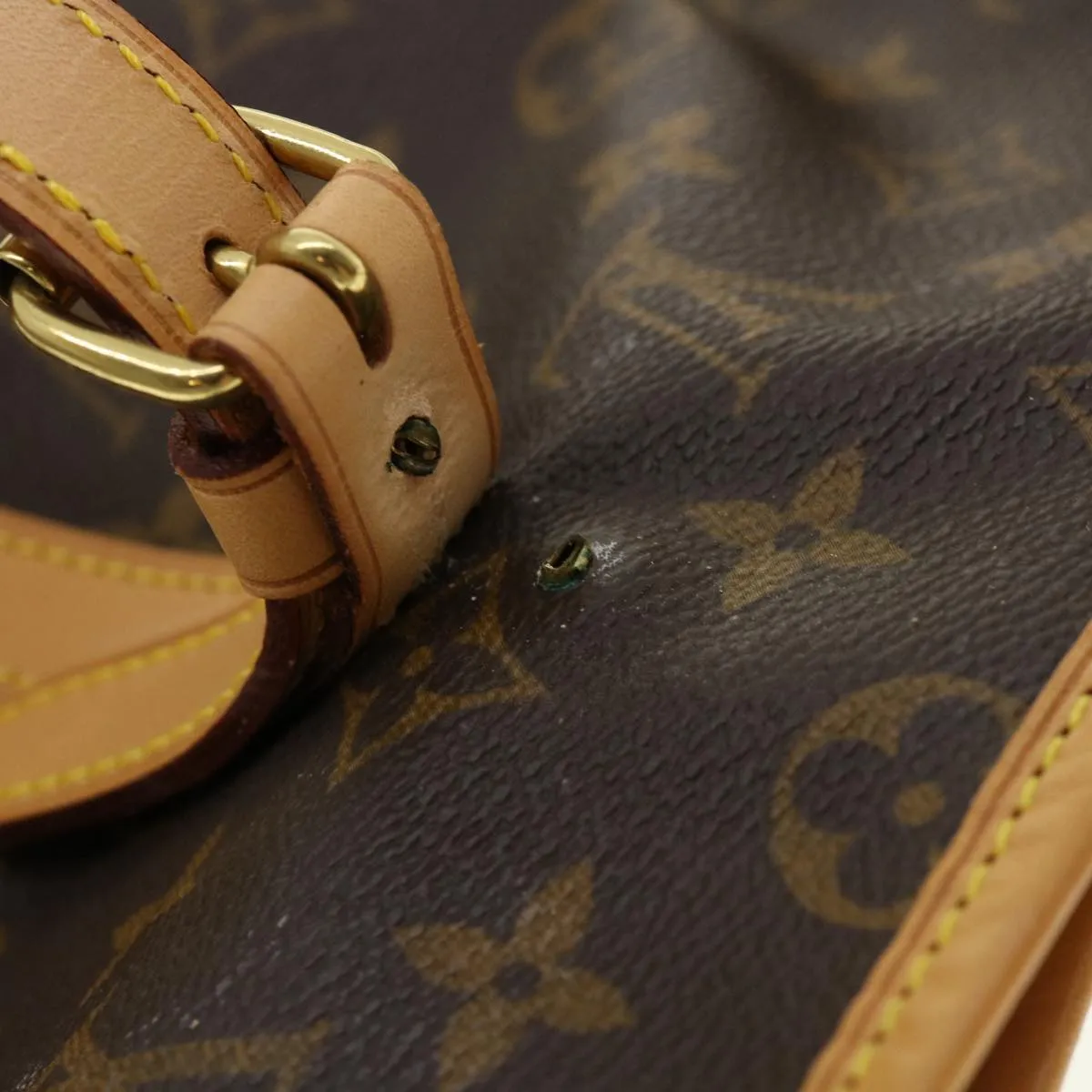 LOUIS VUITTON Monogram Bucket GM Shoulder Bag M42236 LV Auth ro517