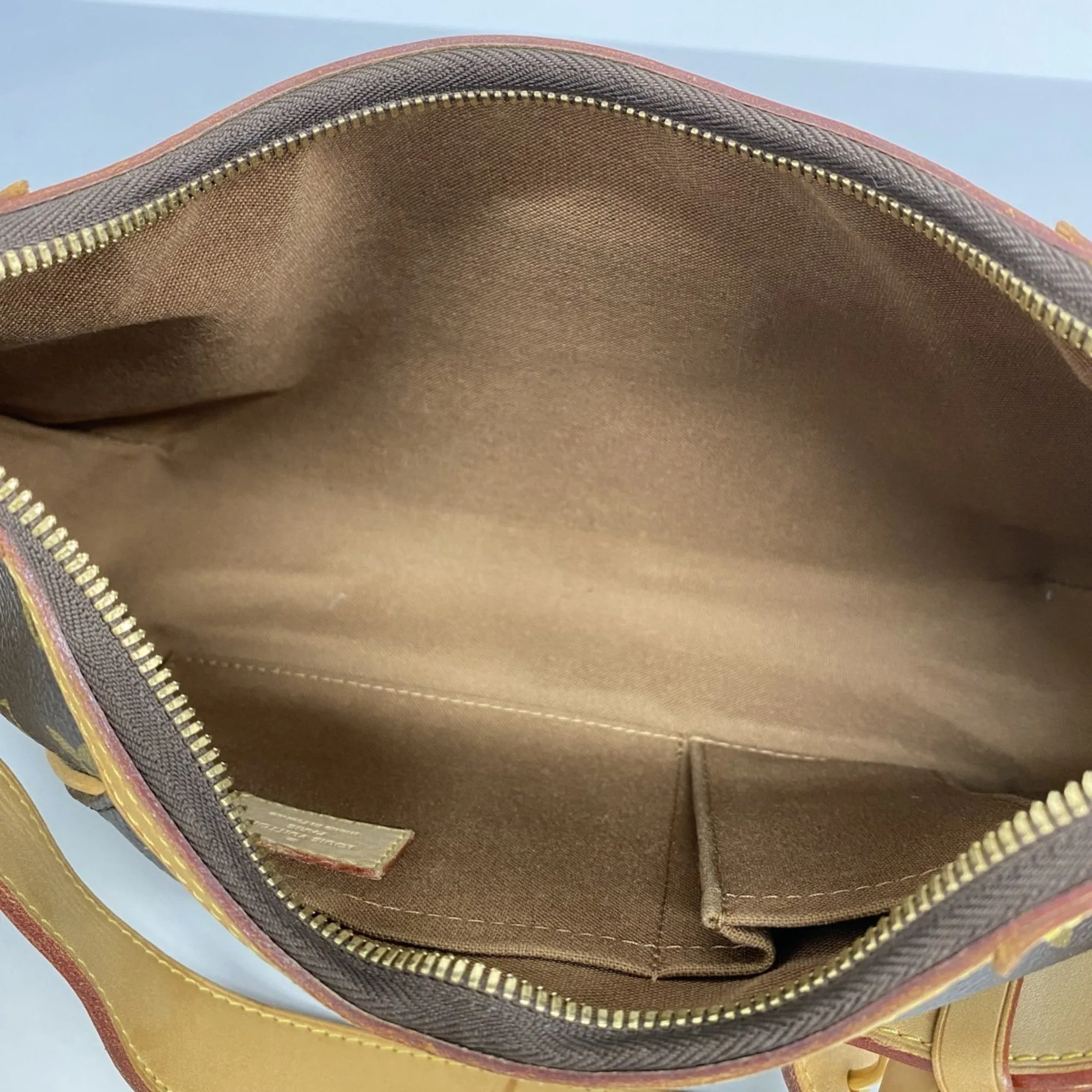 Louis Vuitton  Shoulder Bag
