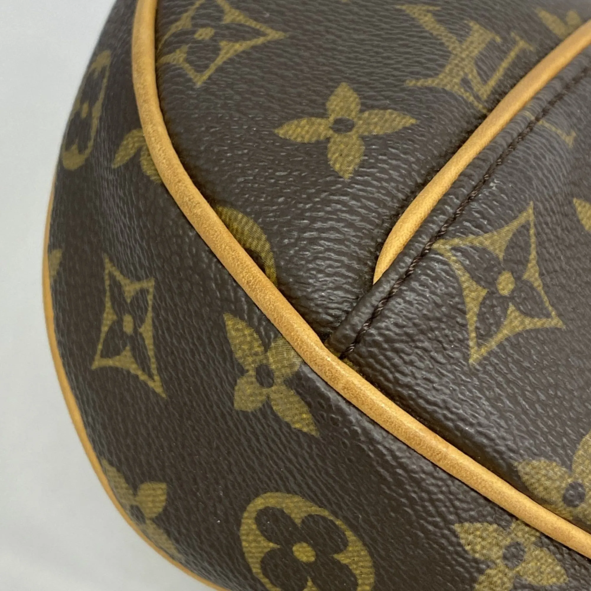 Louis Vuitton  Shoulder Bag