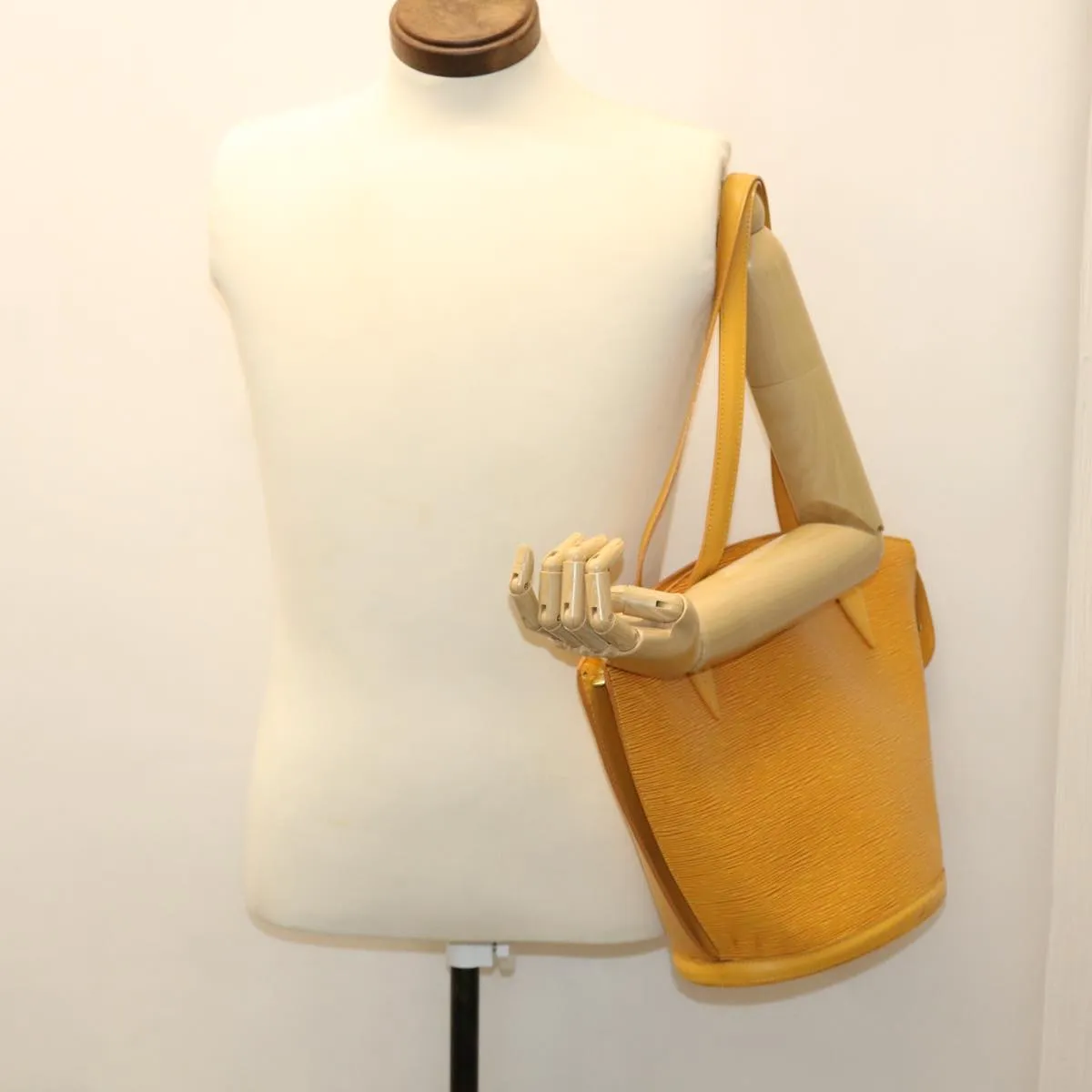 Louis Vuitton Yellow Leather Saint Jacques shoulder bag