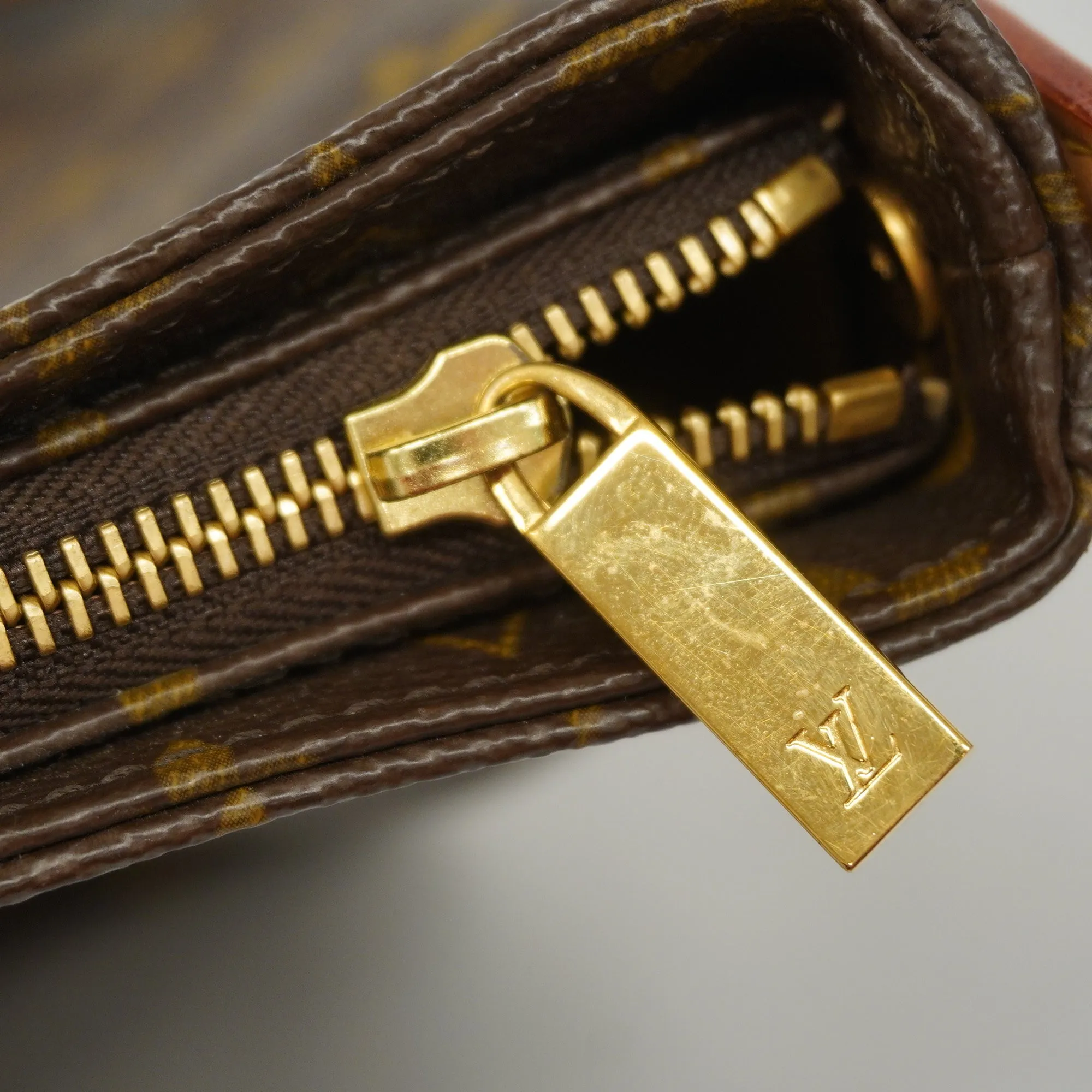 Louis VuittonAuth  Monogram Looping MM M51146 Women's Shoulder Bag