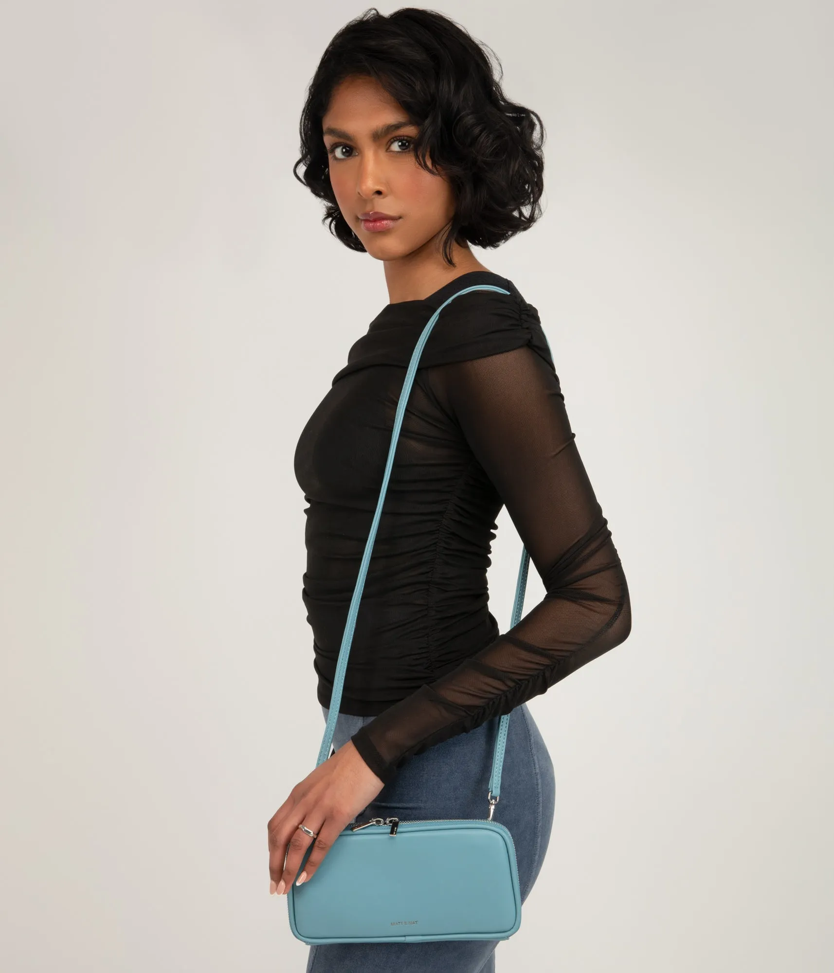 OLIV Vegan Crossbody Wallet - Sol