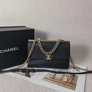 Preloved Chanel H5021807 Black Quilted Shoulder Bag