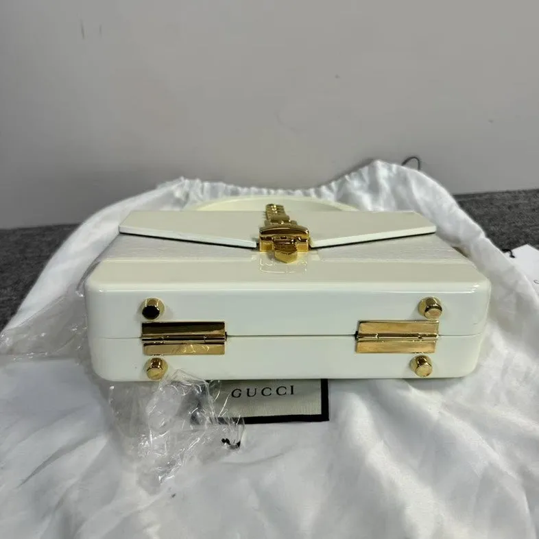 Preloved Gucci Sylvie Mini White Shoulder Bag