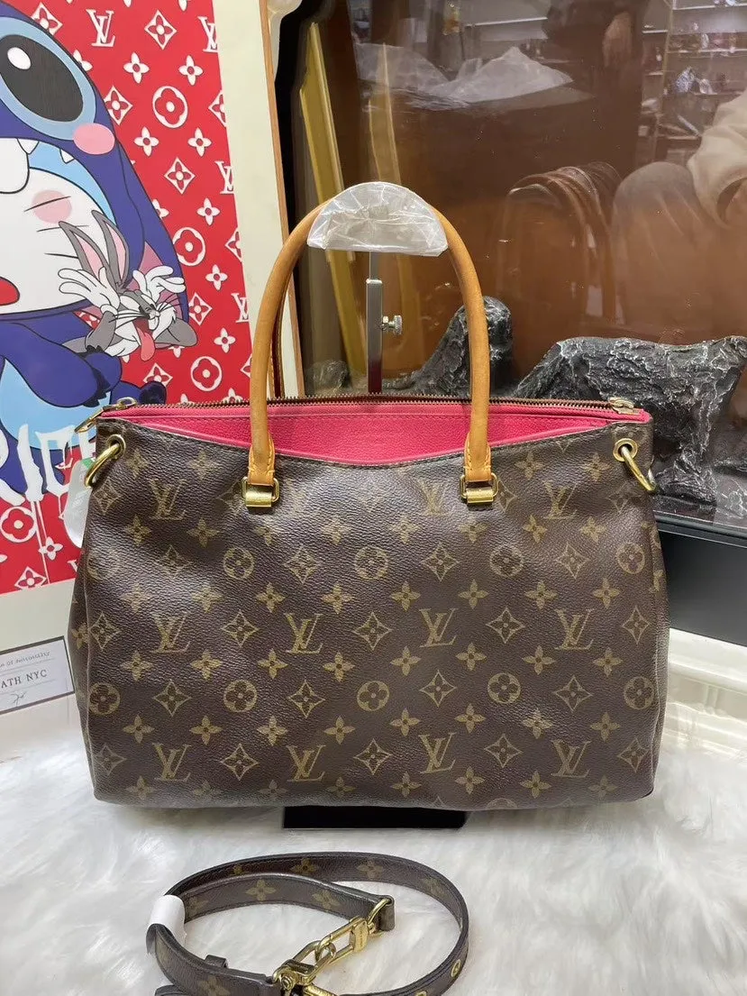 Preloved Louis Vuitton Monogram Canvas Bav Shoulder Bag in Brown