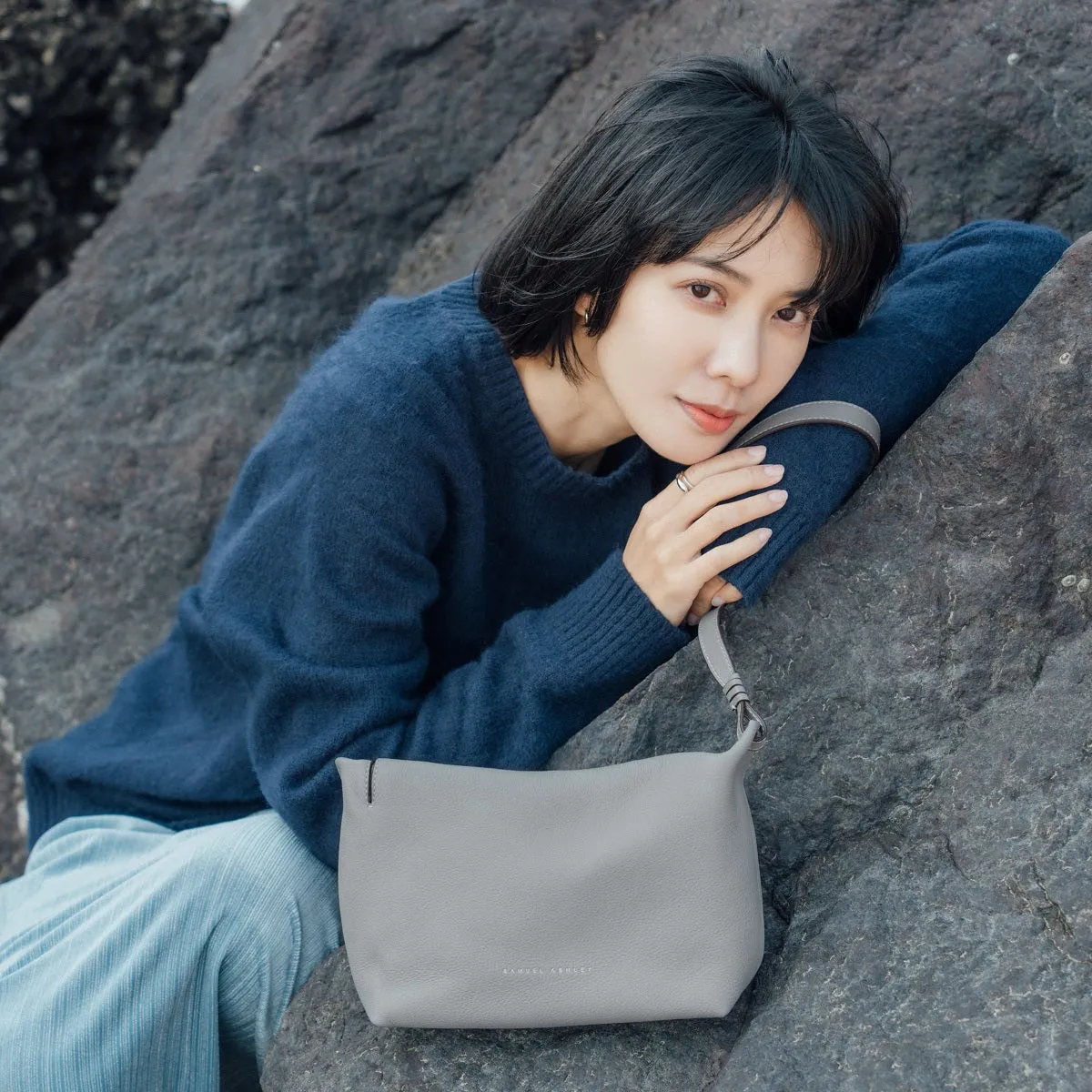 Shelly Leather Crossbody Bag