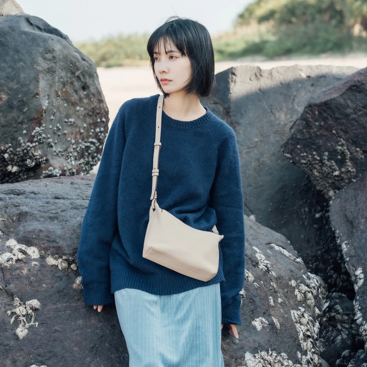 Shelly Leather Crossbody Bag