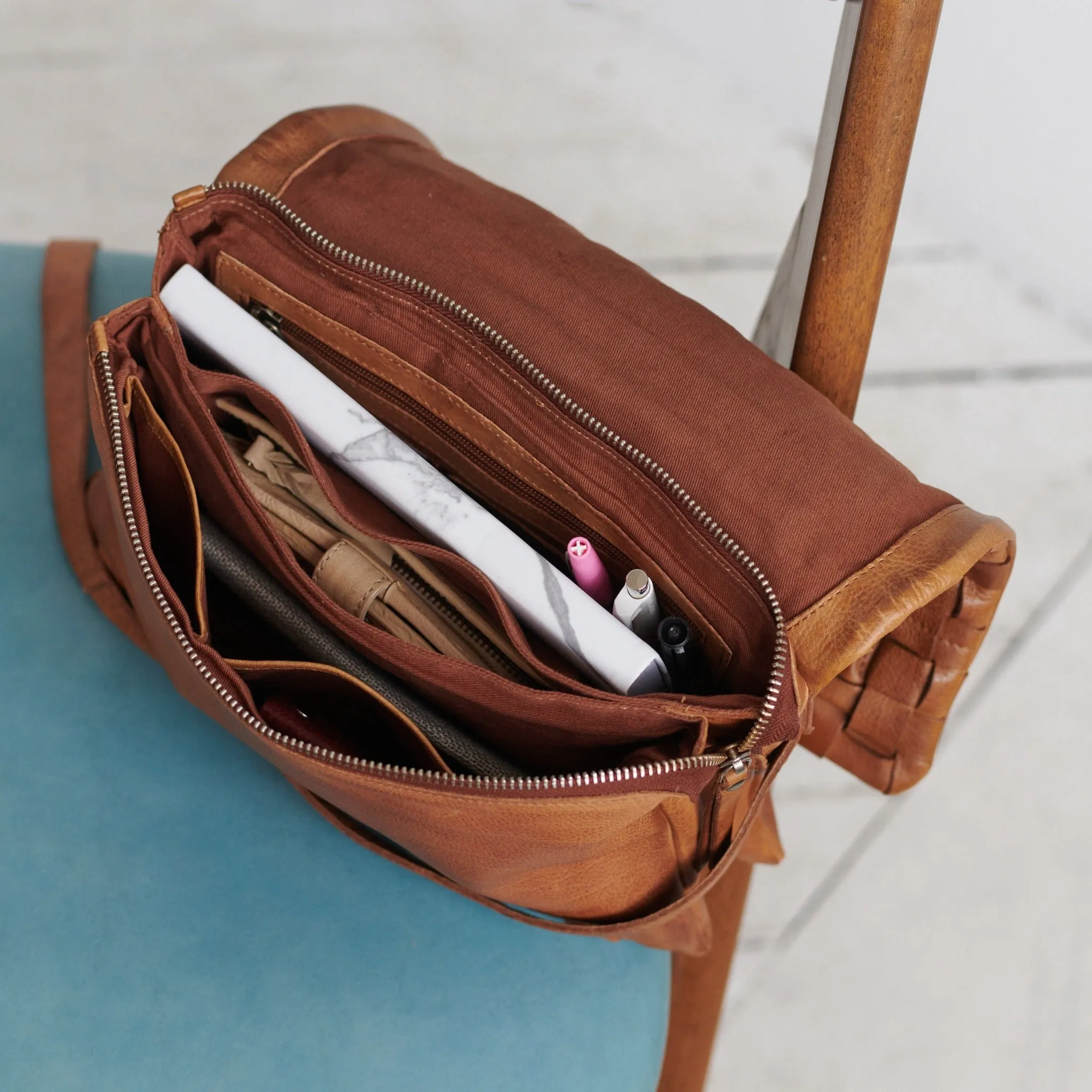 Sigourney Crossbody