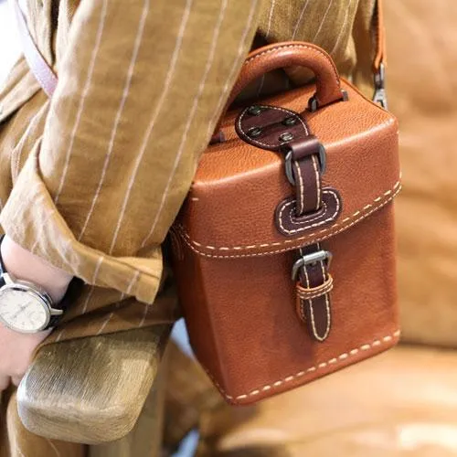 Vintage Small WOmens Brown Leather Box Handbag Shoulder Bag Square Crossbody Purse for Ladies