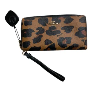 Wallet Designer By Coach In Animal Print, Size:Medium