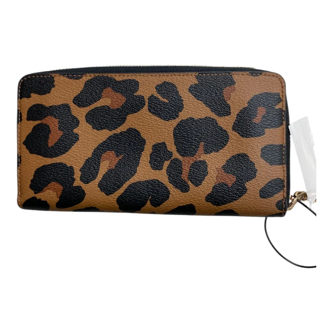 Wallet Designer By Coach In Animal Print, Size:Medium