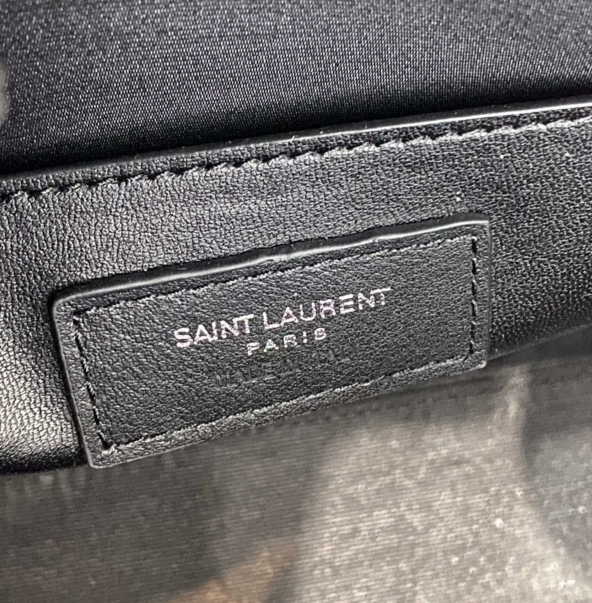 Yves Saint Laurent Manhattan Shoulder Bag In-Shiny Black