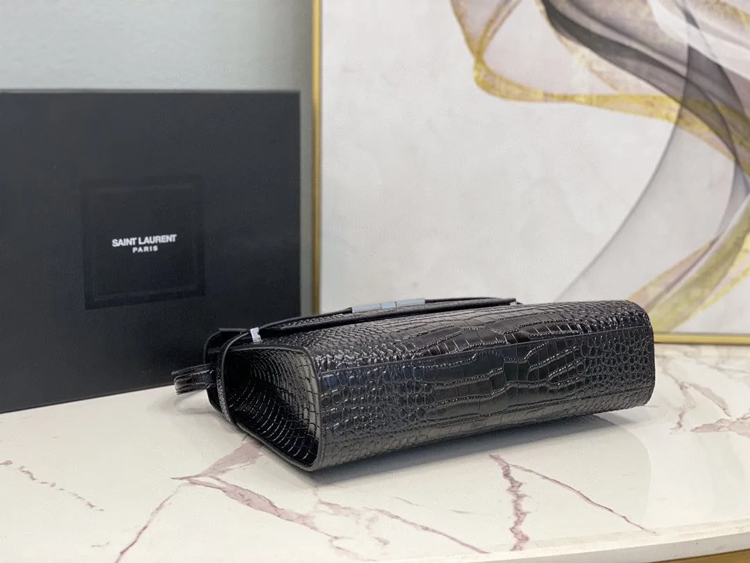 Yves Saint Laurent Manhattan Shoulder Bag In-Shiny Black